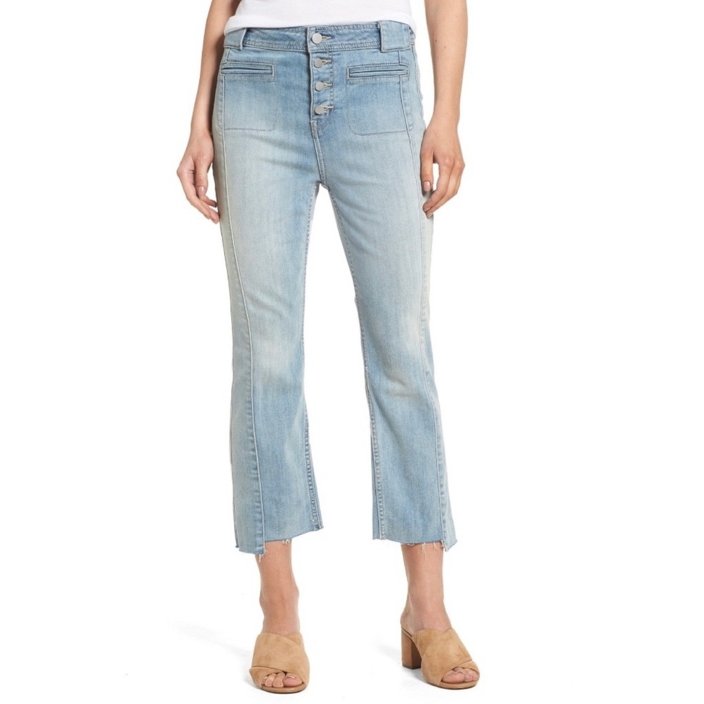 Chelsea28 High Waist Button Front Light Wash Raw Crop Flare Jeans Size 29 Retro